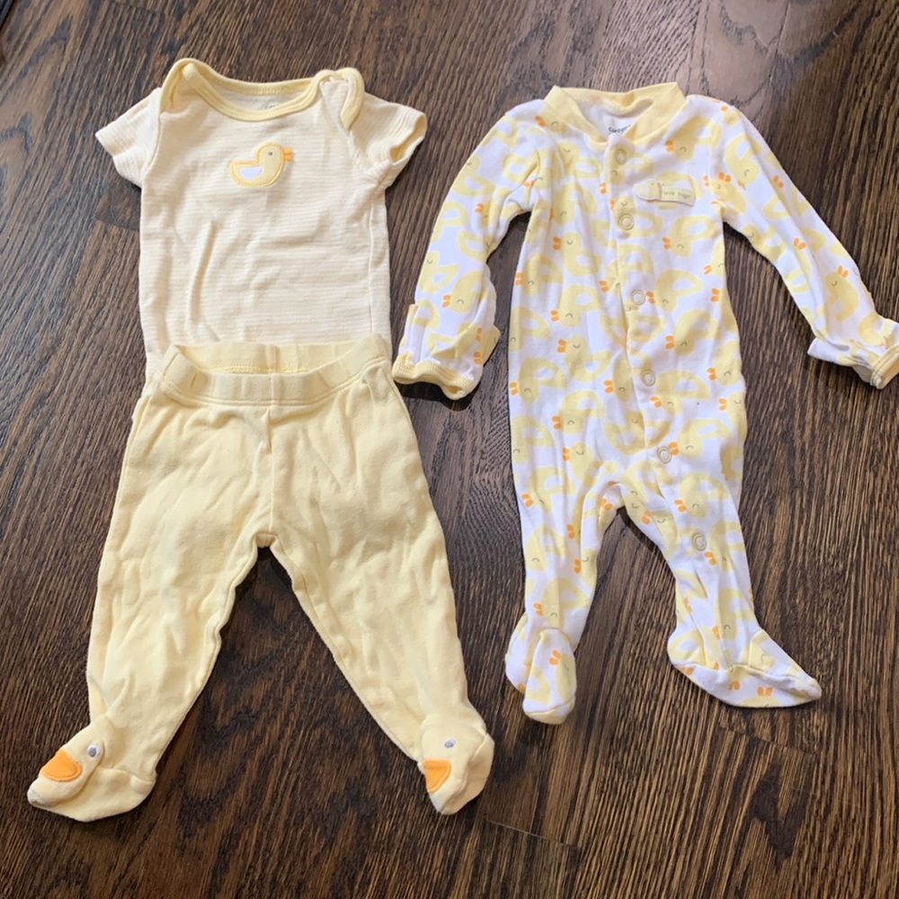 Gender Neutral Yellow Duck Print Newborn Baby Set -NB